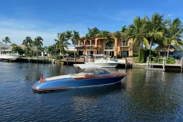 2012 Riva 33