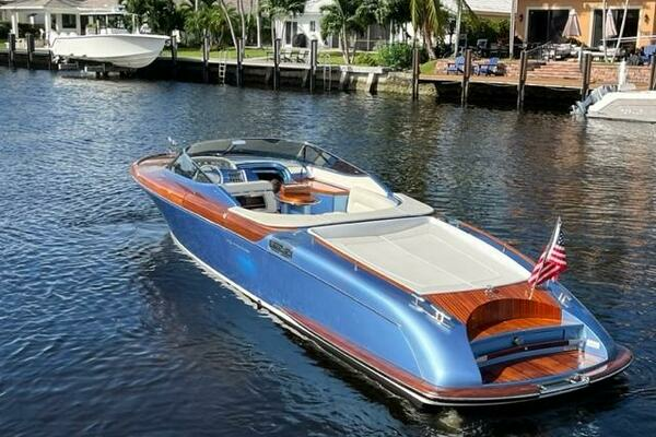 2012 Riva 33