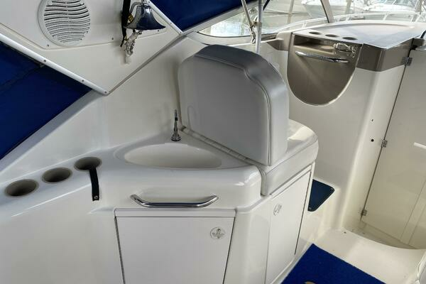 A Little More Temptation 31ft Bayliner Yacht For Sale