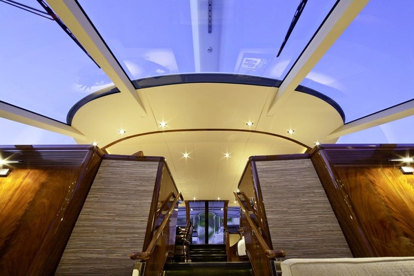 Photo of the 2002 Alloy Custom "DESTINATION"