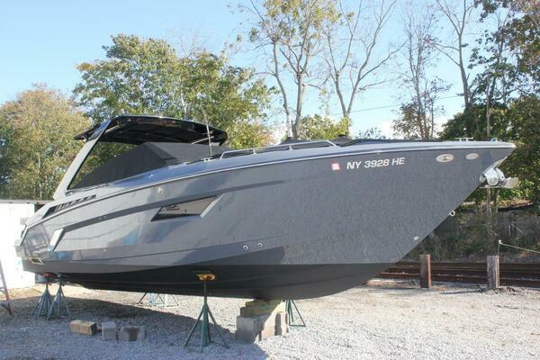 Aurora 33ft Cruisers Yachts Yacht For Sale