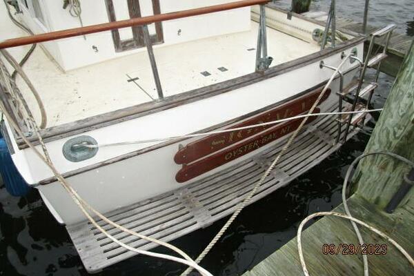36' Grand Banks swimplatform