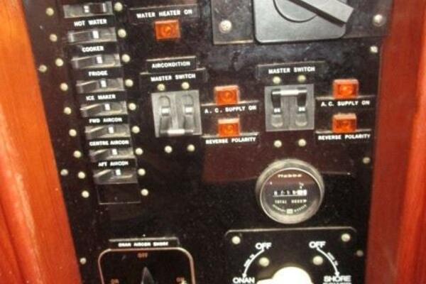 36' Grand Banks electrical panel2