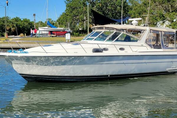 1996 Tiara Yachts 40