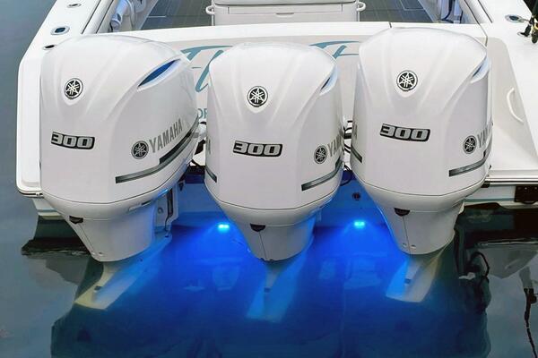 Floor It 34ft Jupiter Yacht For Sale