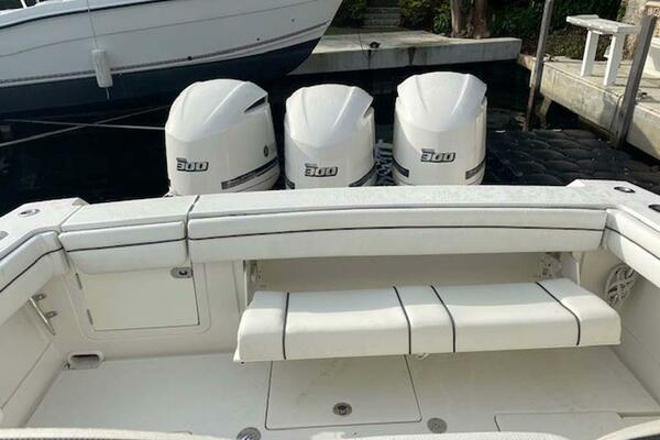 Floor It 34ft Jupiter Yacht For Sale