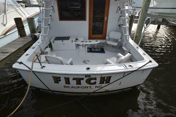 43ft Hatteras Yacht For Sale