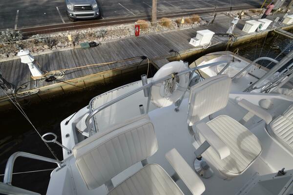 43ft Hatteras Yacht For Sale
