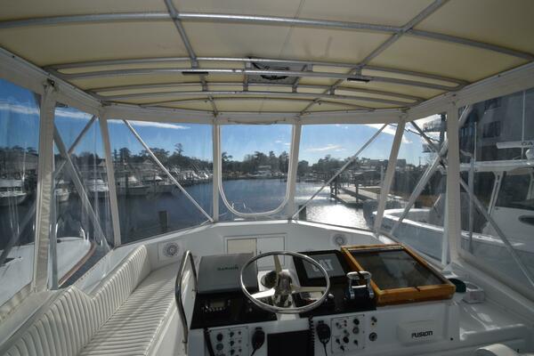 43ft Hatteras Yacht For Sale