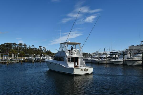 43ft Hatteras Yacht For Sale