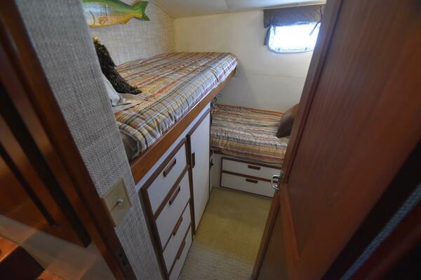 43ft Hatteras Yacht For Sale