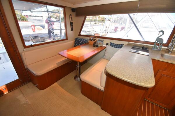 43ft Hatteras Yacht For Sale