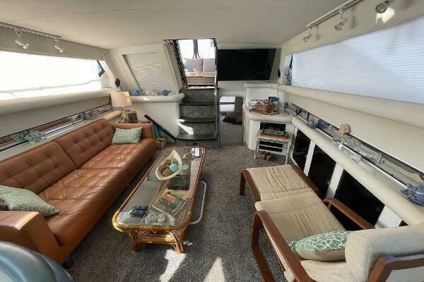 43ft Wellcraft Yacht For Sale