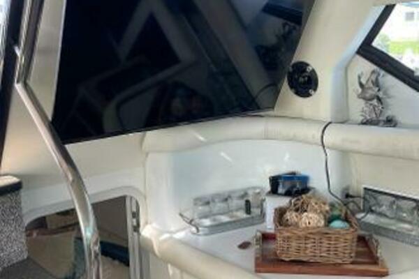 43ft Wellcraft Yacht For Sale