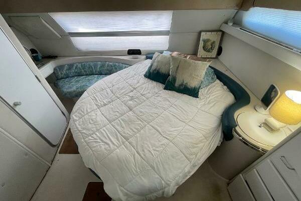 43ft Wellcraft Yacht For Sale