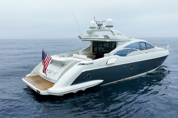 2011 Azimut 68