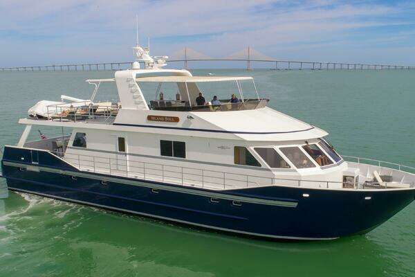 90-ft-Custom-2009-Flybridge Motoryacht-Island Soul-Tampa Florida United States yacht for sale