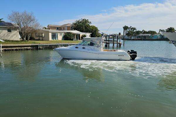 Photo of the 2008 World Cat 320 EC "K DEE"