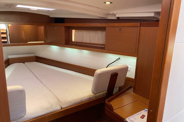 Cloud Nine 41ft Beneteau Yacht For Sale Cloud Nine 41ft Beneteau Yacht For Sale