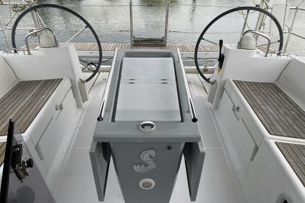 Cloud Nine 41ft Beneteau Yacht For Sale Cloud Nine 41ft Beneteau Yacht For Sale