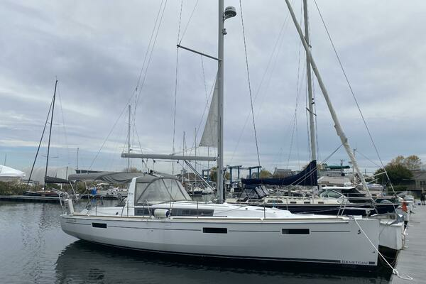 Cloud Nine 41ft Beneteau Yacht For Sale Cloud Nine 41ft Beneteau Yacht For Sale