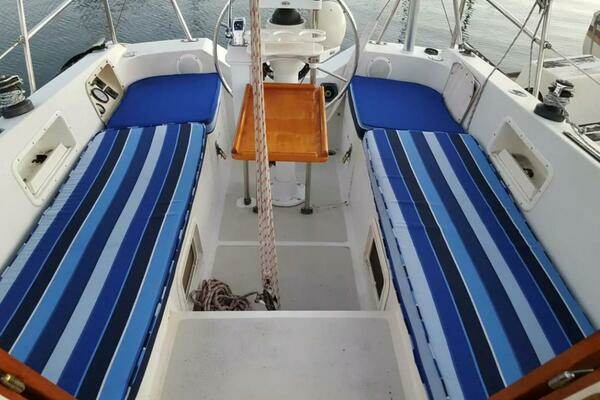 On A Whim 27ft Lancer Yachts Yacht For Sale