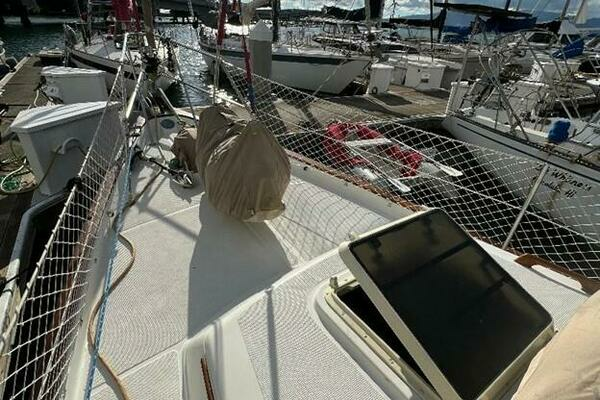 Photo of the 1986 Pacific Seacraft 37 "NALU"