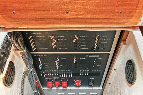 2008 Tiara Yachts 42