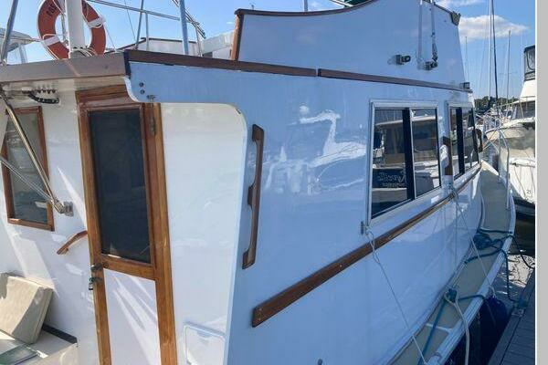 Photo of the 1984 Duffy Flybridge Cruiser "Postscript "