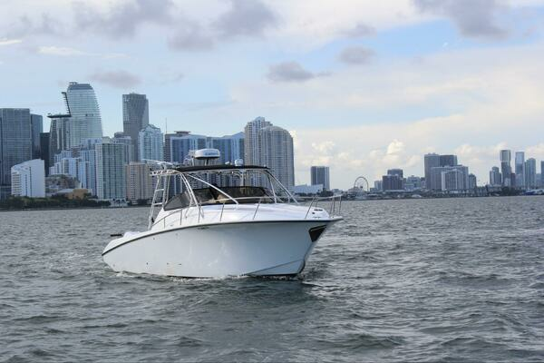 Photo of the 2007 Fountain 33 Sportfish Cruiser