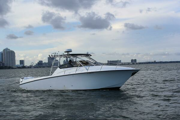 Photo of the 2007 Fountain 33 Sportfish Cruiser