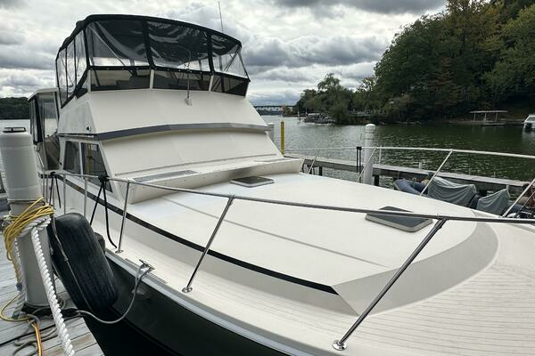 Photo of the 1987 Viking 