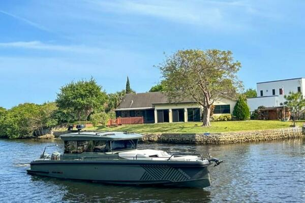 Photo of the 2024 Brabus Shadow 900XC