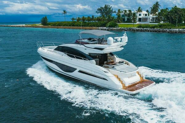 2022 Princess 66