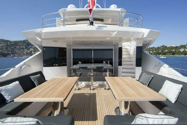 Photo of the 2013 Sunseeker 115
