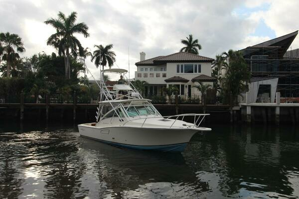 Crew Facilities 32ft Albemarle Yacht For Sale