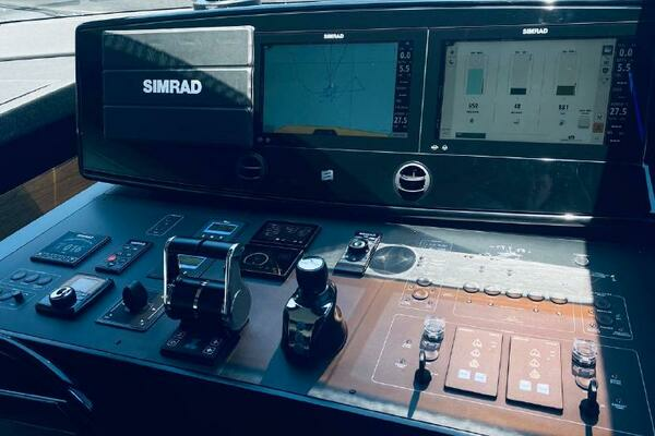 Photo of the 2020 Ferretti Yachts 670