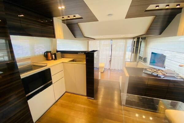 Photo of the 2020 Ferretti Yachts 670