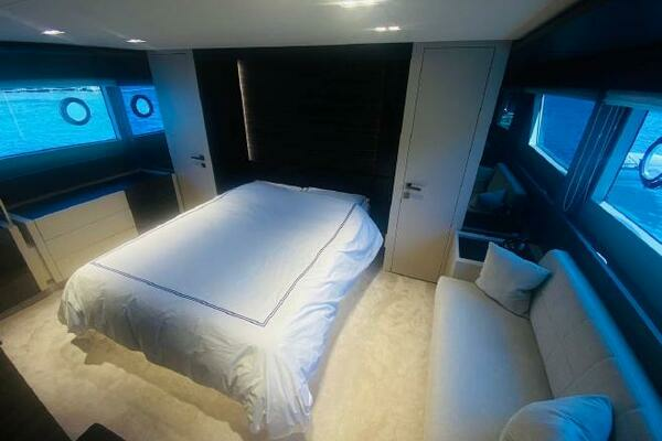 Photo of the 2020 Ferretti Yachts 670