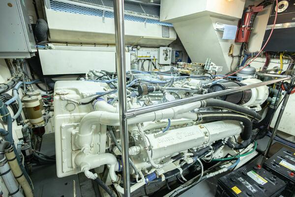 Sea Senor 78ft Hatteras Yacht For Sale