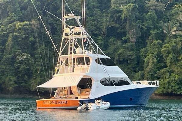 Photo of the 2008 Hatteras 77 Enclosed Bridge "Desperado"