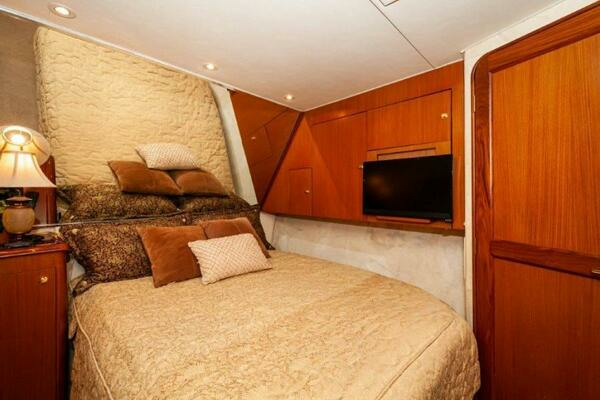 1998 Ocean Yachts 48