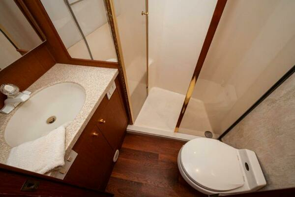 1998 Ocean Yachts 48