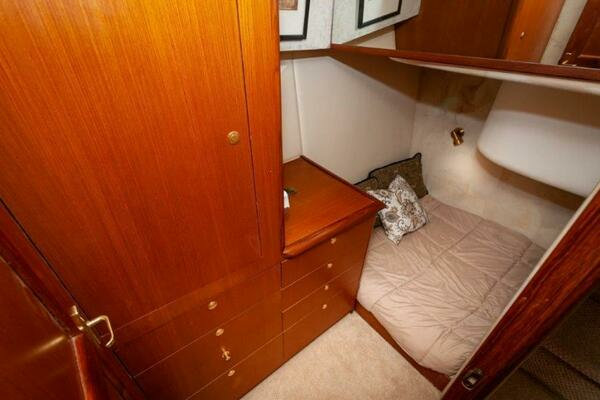 1998 Ocean Yachts 48