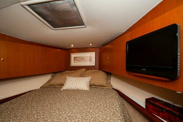 1998 Ocean Yachts 48