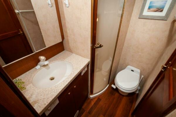 1998 Ocean Yachts 48