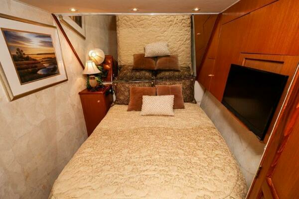 1998 Ocean Yachts 48