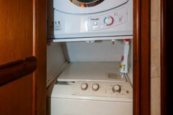 1998 Ocean Yachts 48