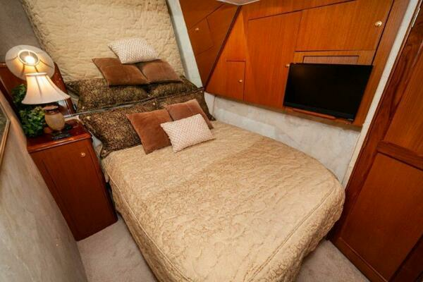 1998 Ocean Yachts 48