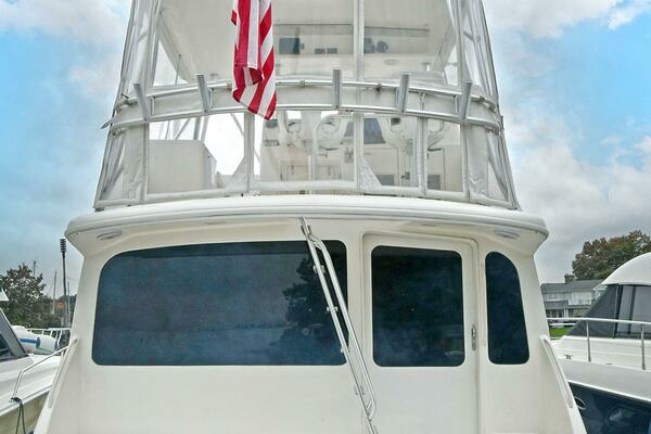 2001 Ocean Yachts 52